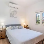 Stunning 5 Bedroom Villa, Sea Views, Private Pool, Estepona, Sleeps Up To 12