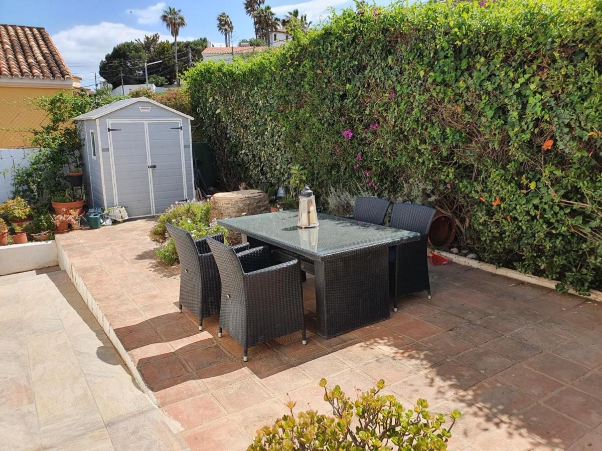 Stunning 5 Bedroom Villa, Sea Views, Private Pool, Estepona, Sleeps Up To 12 Villa *