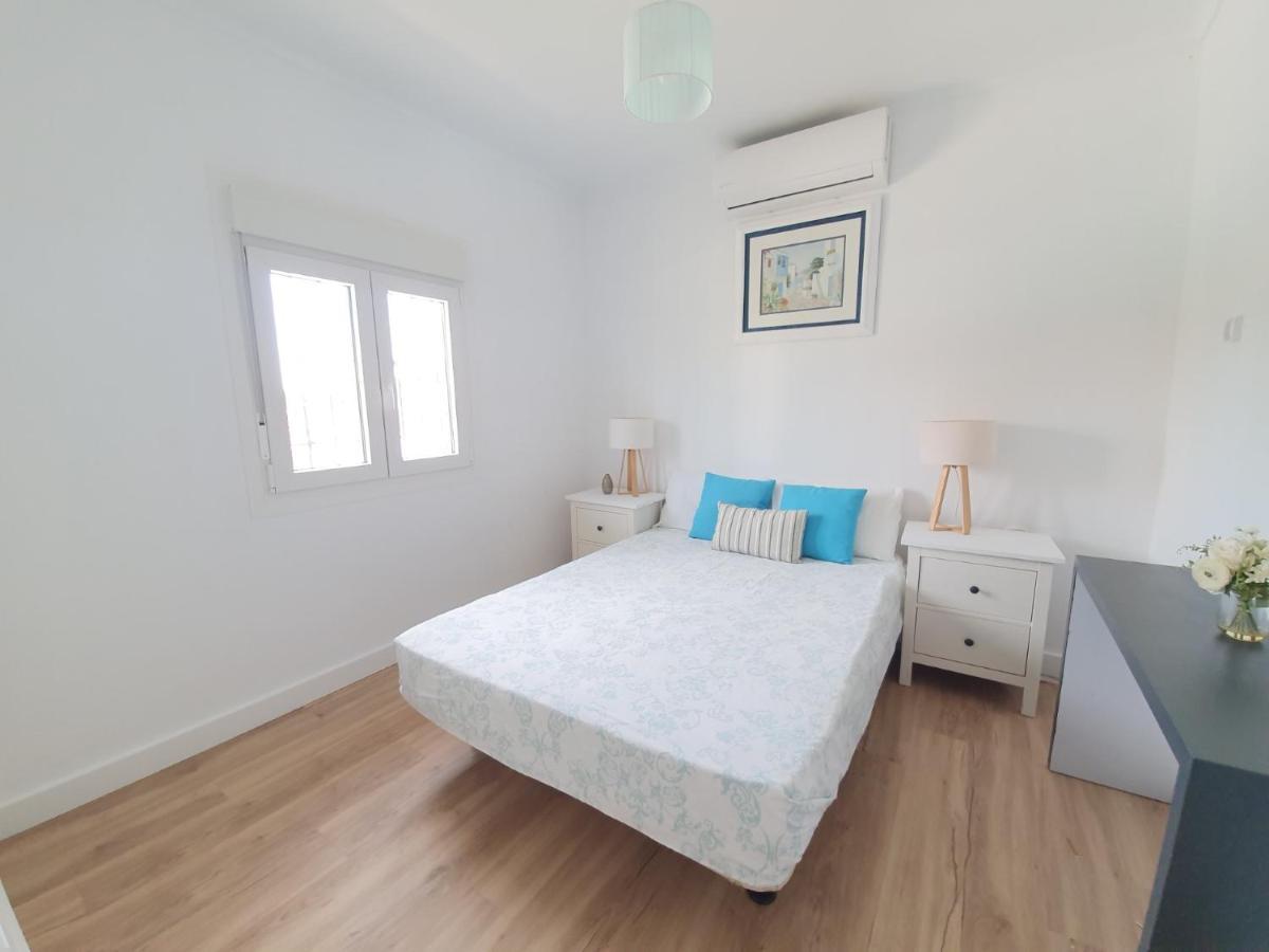 Stunning 5 Bedroom Villa, Sea Views, Private Pool, Estepona, Sleeps Up To 12